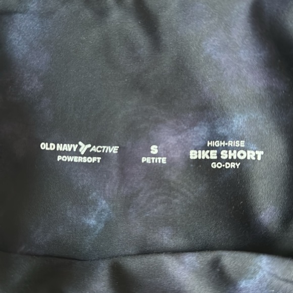 Old Navy Power Soft High-Rise Bike Shorts - Picture 4 of 6